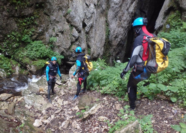 Canyoning aquatique au Pays Basque 
